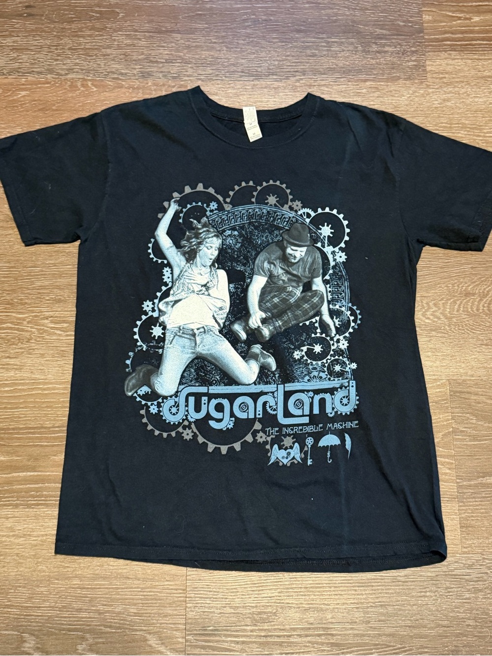 Sugarland “The Incredible Machine” Tour Band Tee Shirt Black Size Medium
